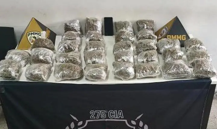 Mala com R$ 155 mil em skunk leva mulher à prisão em Coronel Fabriciano