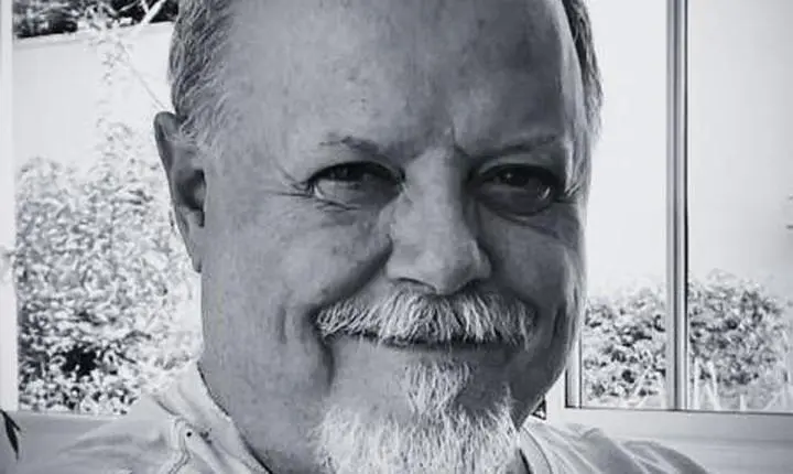 Morre aos 73 anos Roney Facchini, ator conhecido pelo programa Rá-Tim-Bum