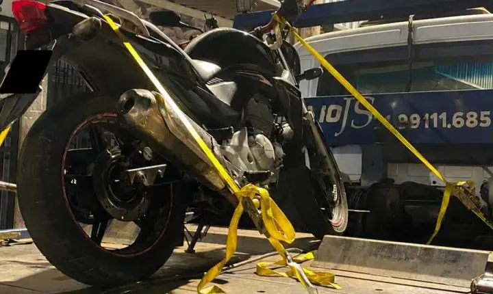 Motociclista tenta fugir da PM, é parado e perde a moto por acúmulo de irregularidades em Bela Vista de Minas