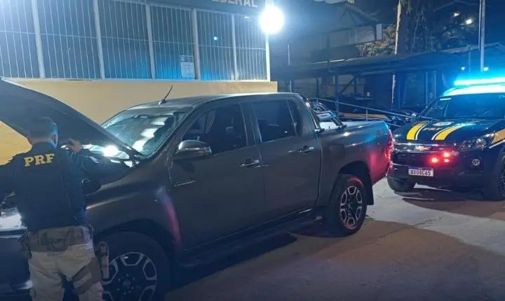 Nervosismo do motorista entrega caminhonete clonada furtada em BH e flagrada na BR-262