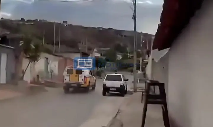 Vídeo - Perseguição termina em queda de moto e fuga a pé em Salinas; garupa fica para trás