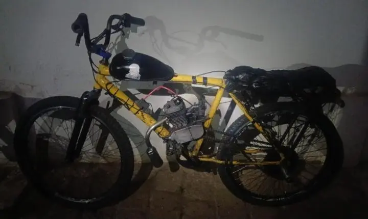 PM apreende bicicleta motorizada sem placa em Nova Era