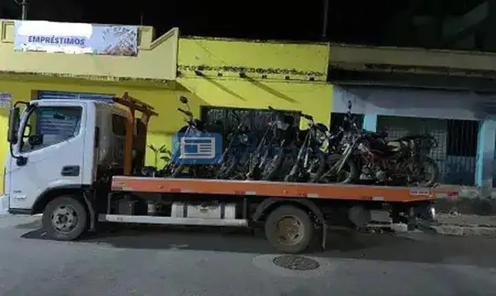PM apreende cinco motos em operação contra direção perigosa em Belo Oriente