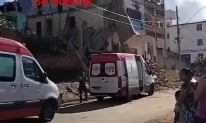 Desabamento parcial de prédio mobiliza Corpo de Bombeiros e deixa feridos em Governador Valadares