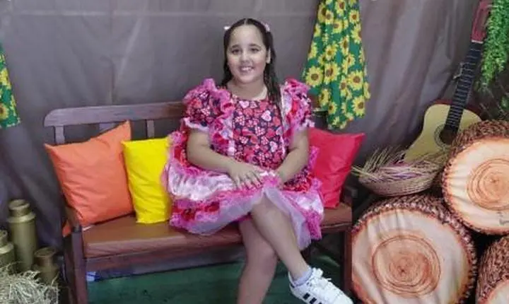 Escola em Ribeirão das Neves onde criança morreu durante merenda suspende aulas