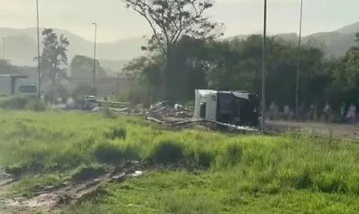 Acidente na BR-393 mata cinco mineiros da mesma família a caminho do feriado no RJ
