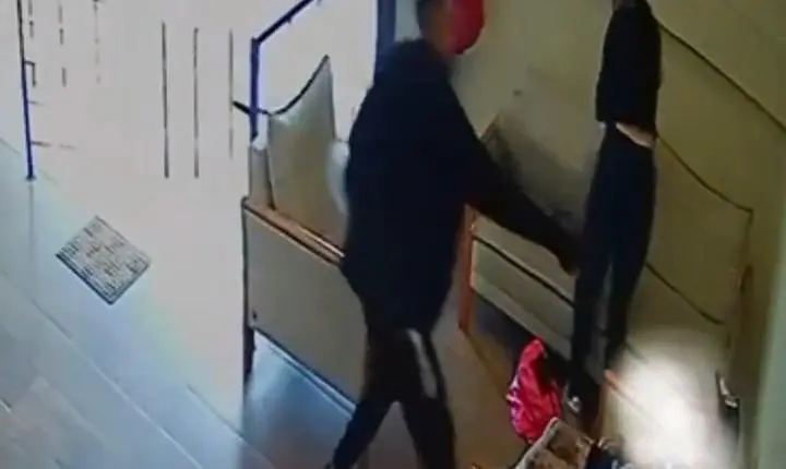 Vídeo - Homem é morto a tiros dentro de academia em São José dos Campos, SP
