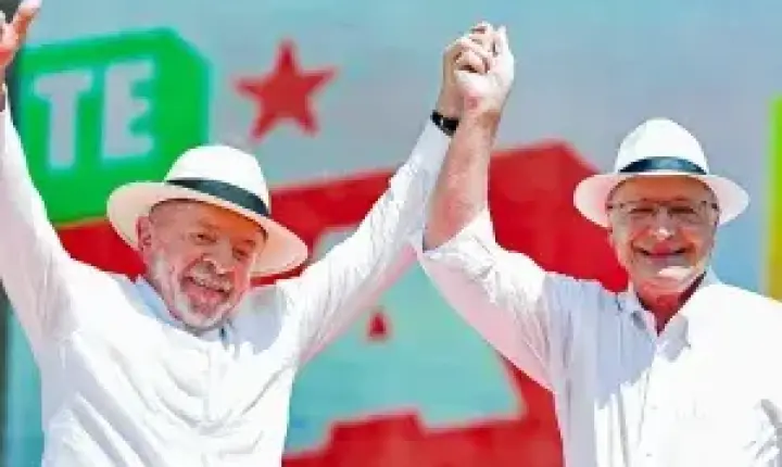 Lula recebe R$ 124 milhões do PT às vésperas do 2º turno; veja quanto Flávio arrecadou