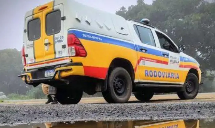Yamaha YBR Vermelha de João Monlevade é Achada Danificada e Abandonada na Estrada 105 em Itabira